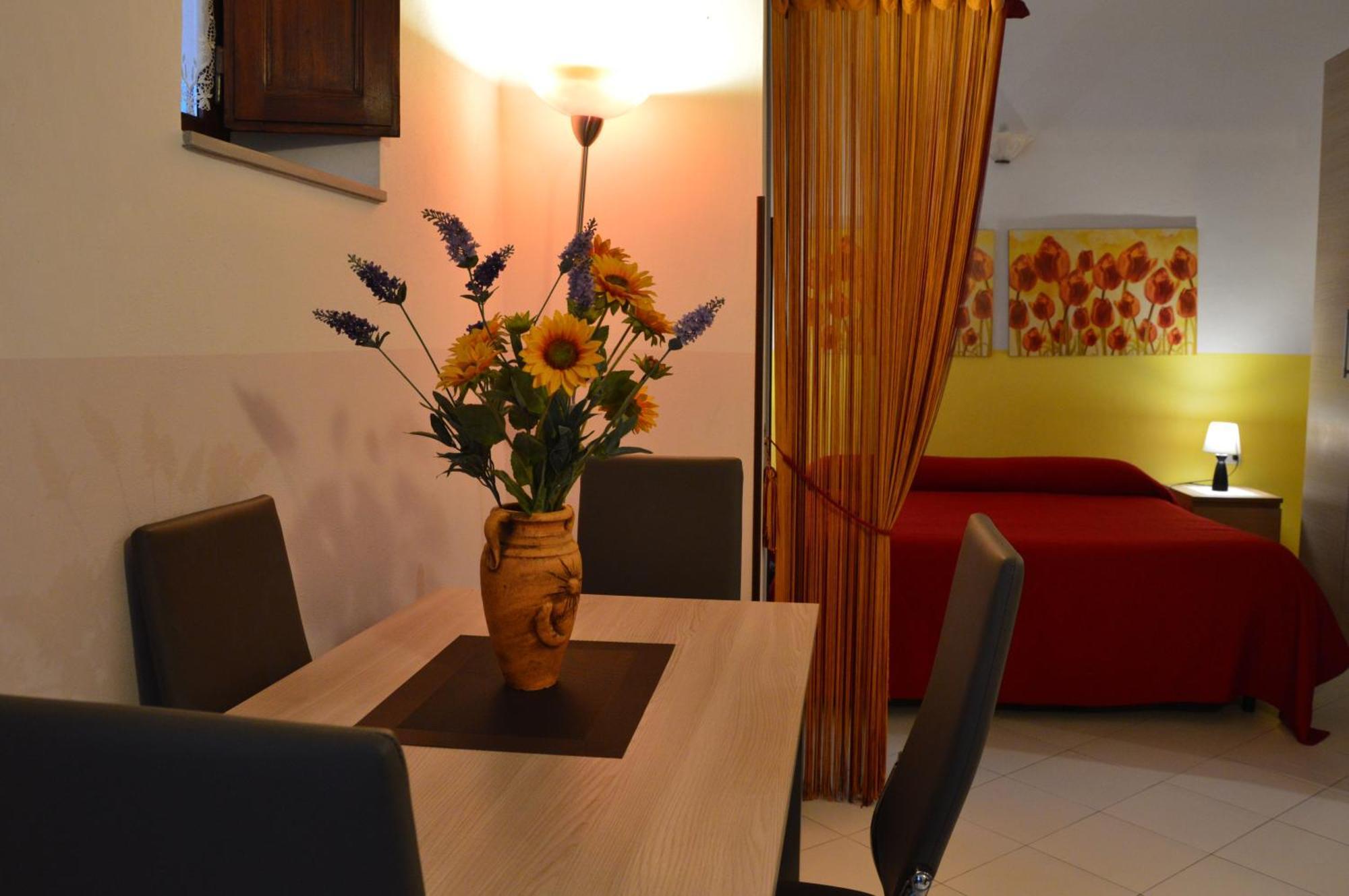 Magnolia - Large And Comfortable Studio Flat Флоренция Экстерьер фото